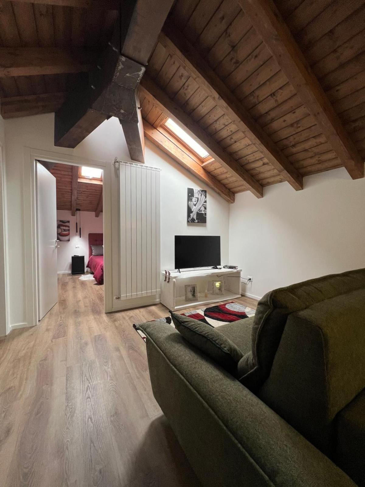 Abitare Il Tempo-Elegante E Moderno-Ad 1 Bus Da Roma Apartment Velletri Ngoại thất bức ảnh